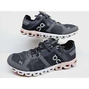 Arch Support OnCloud Running Shoe Women 8.5